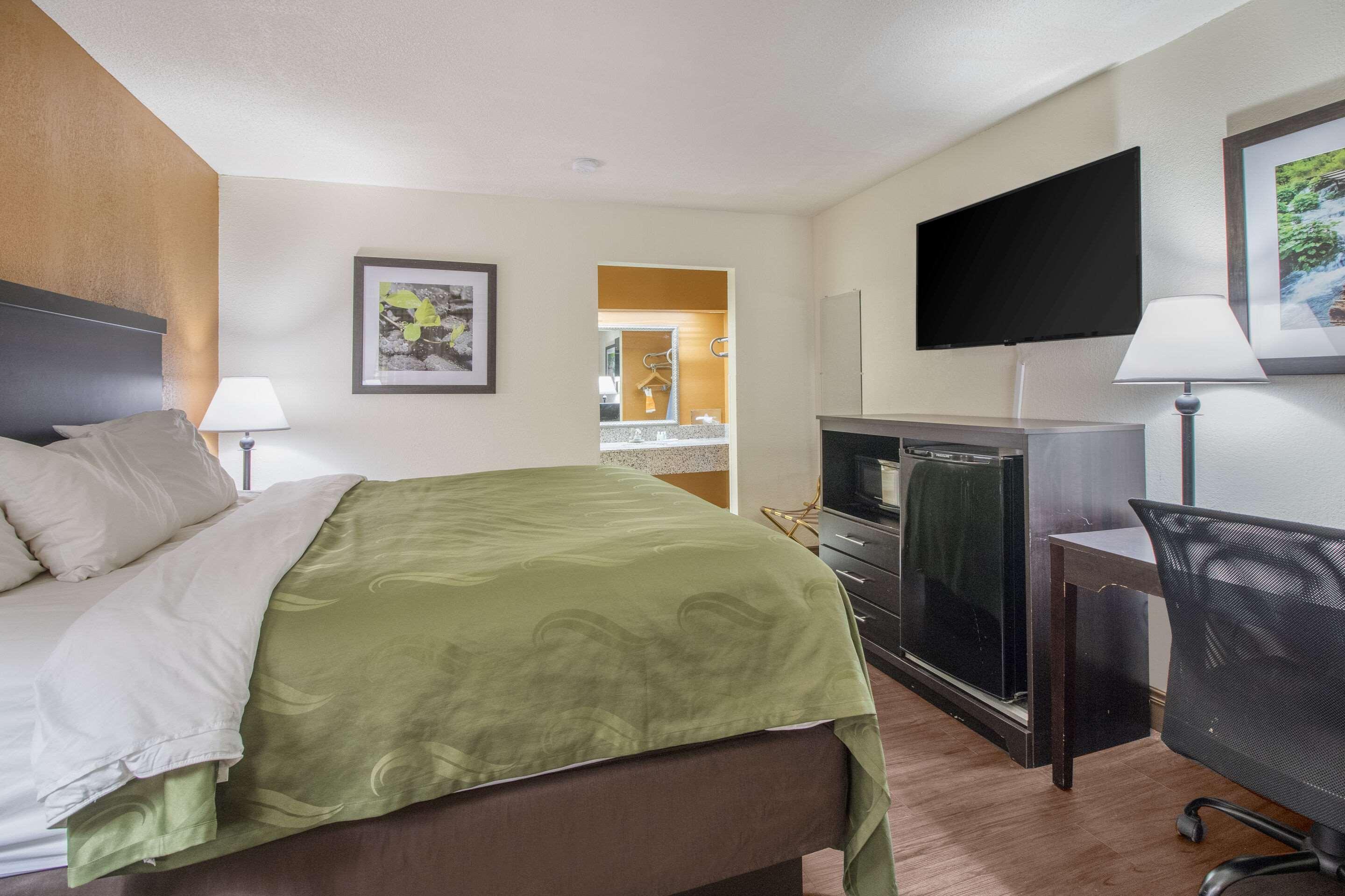 Quality Inn & Suites Corinth West Eksteriør billede