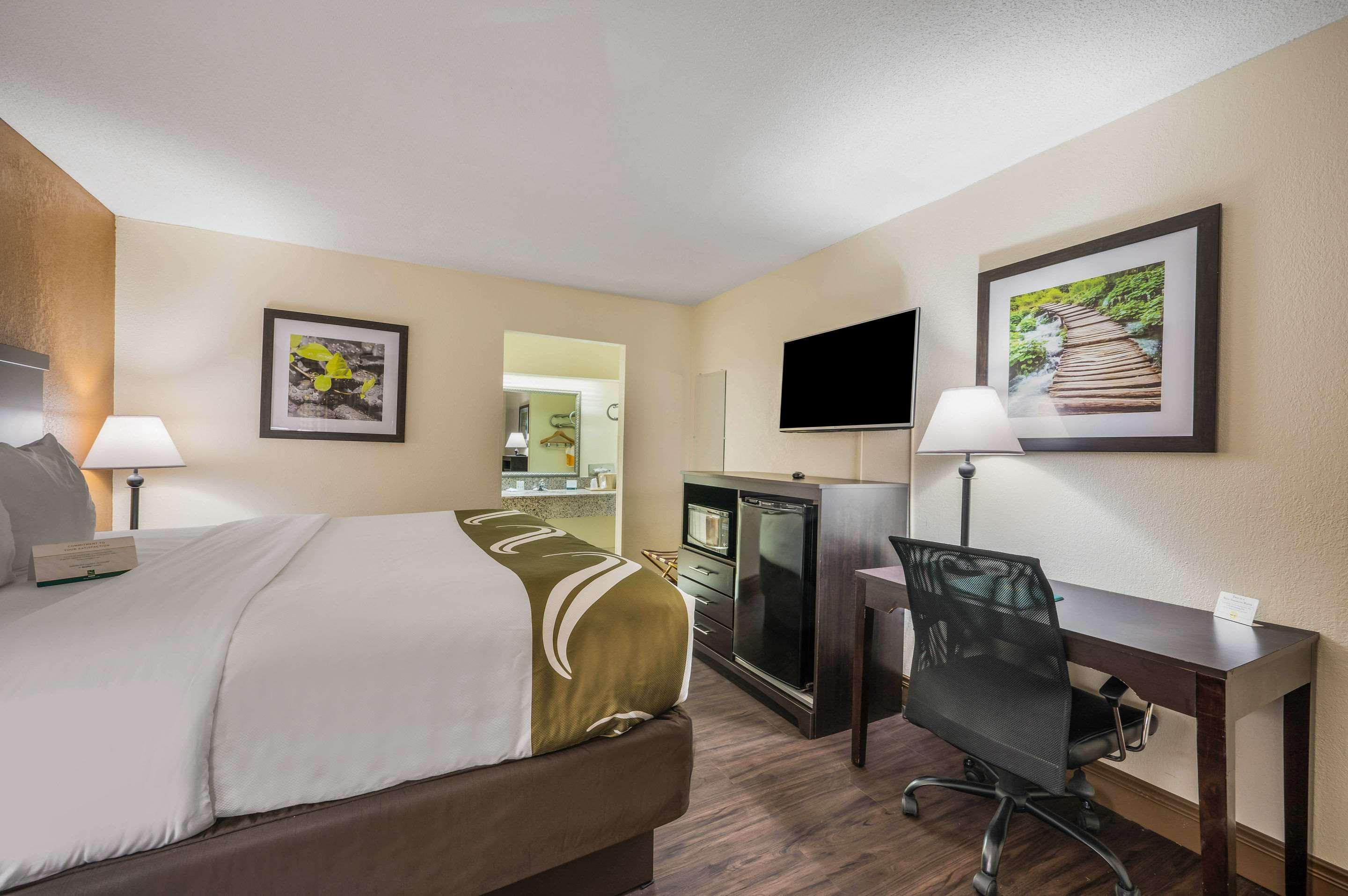 Quality Inn & Suites Corinth West Eksteriør billede