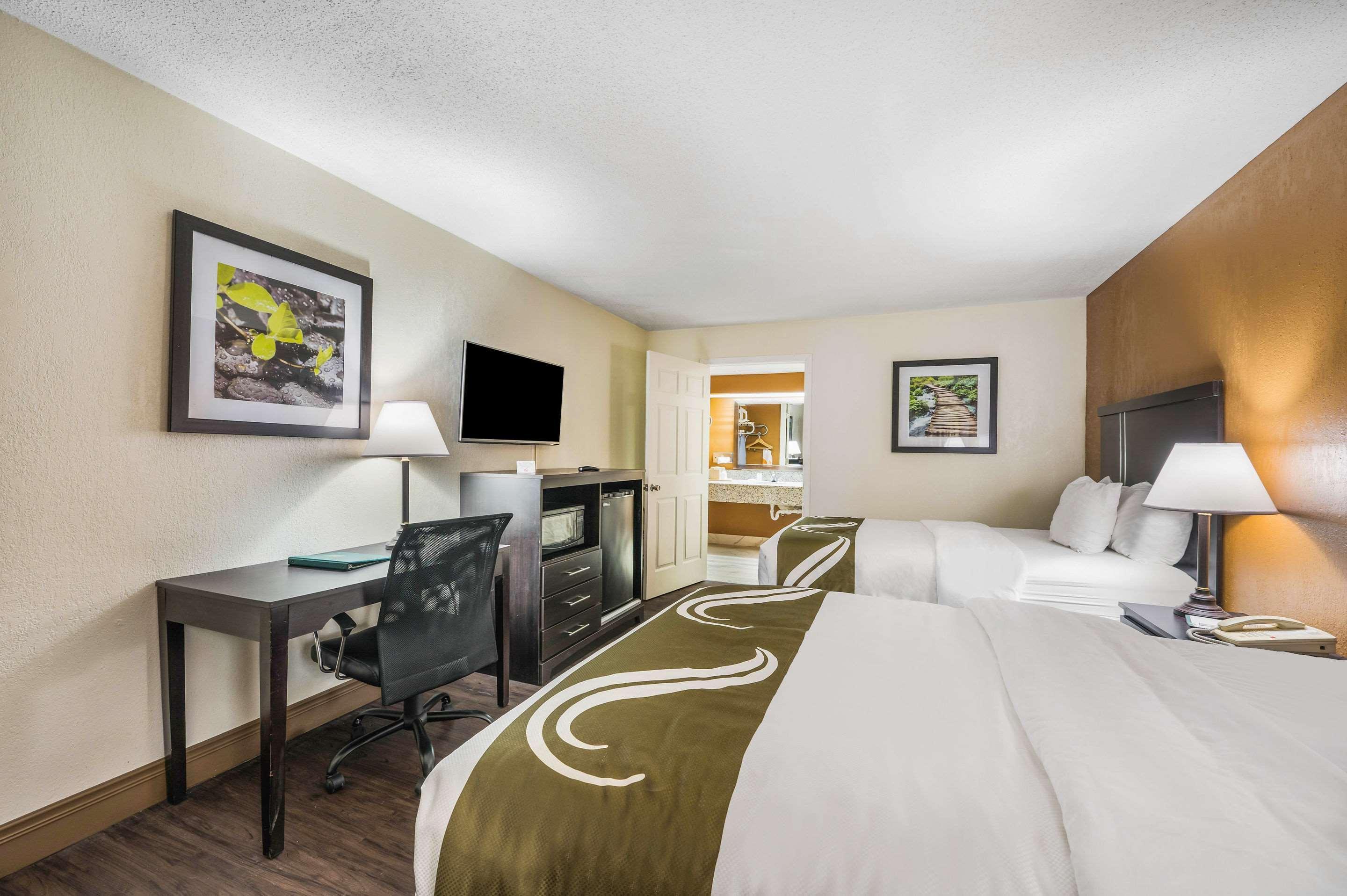 Quality Inn & Suites Corinth West Eksteriør billede