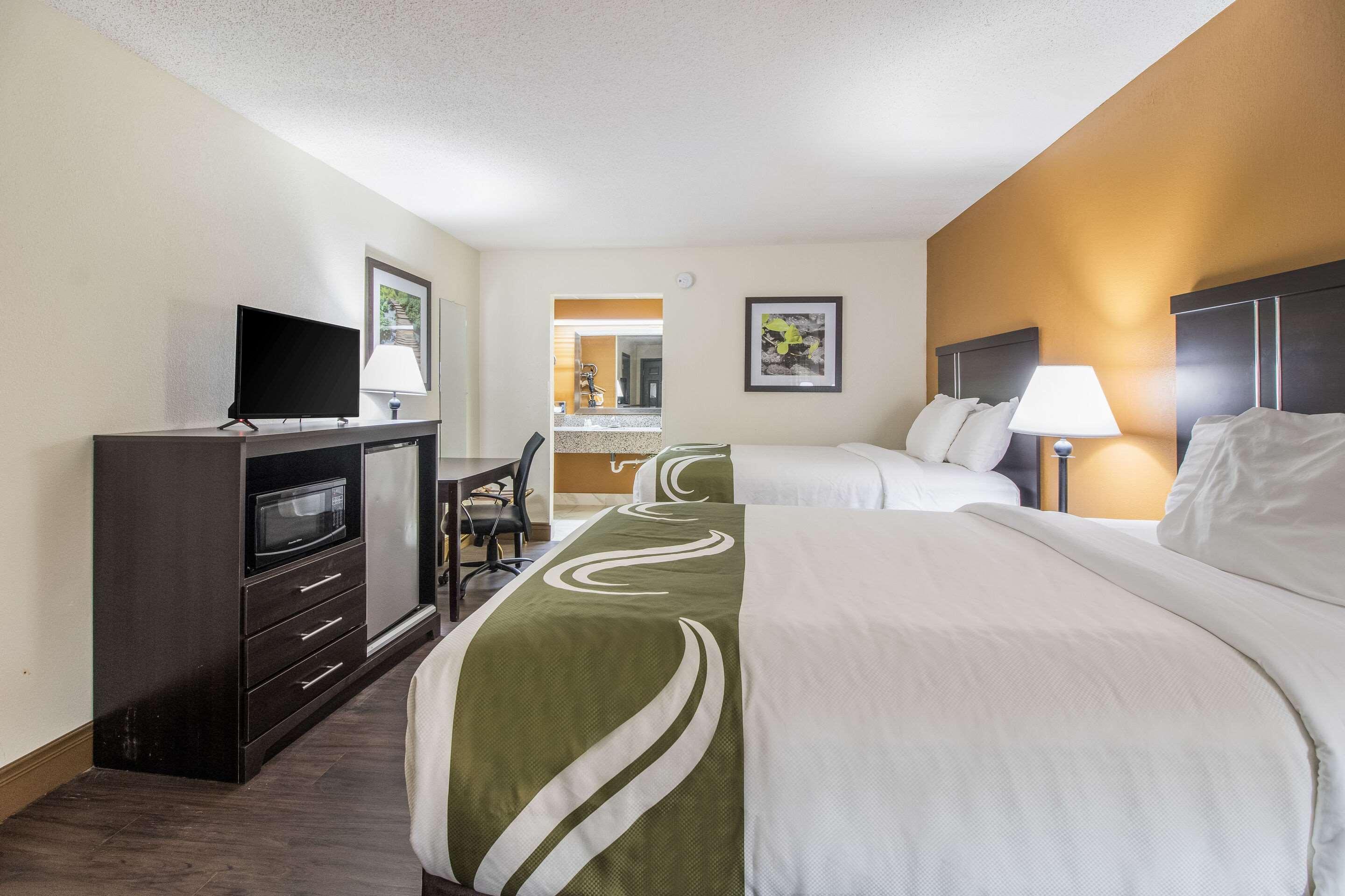 Quality Inn & Suites Corinth West Eksteriør billede