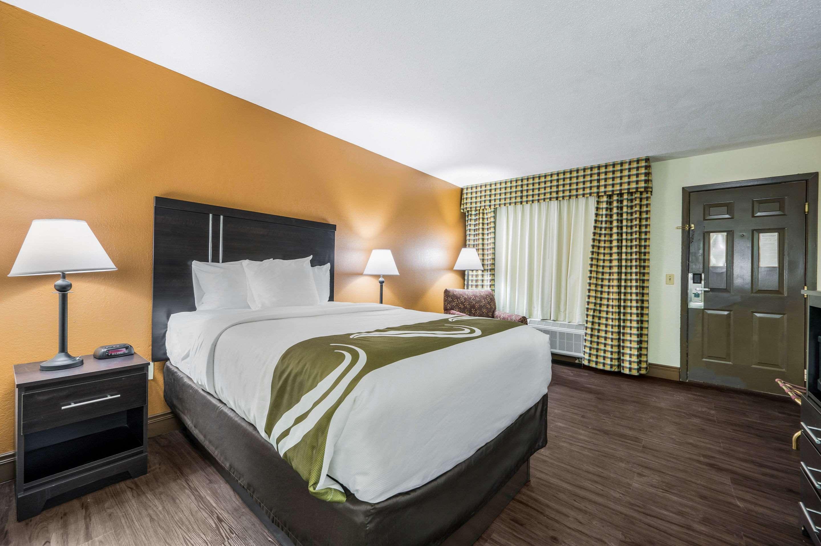 Quality Inn & Suites Corinth West Eksteriør billede