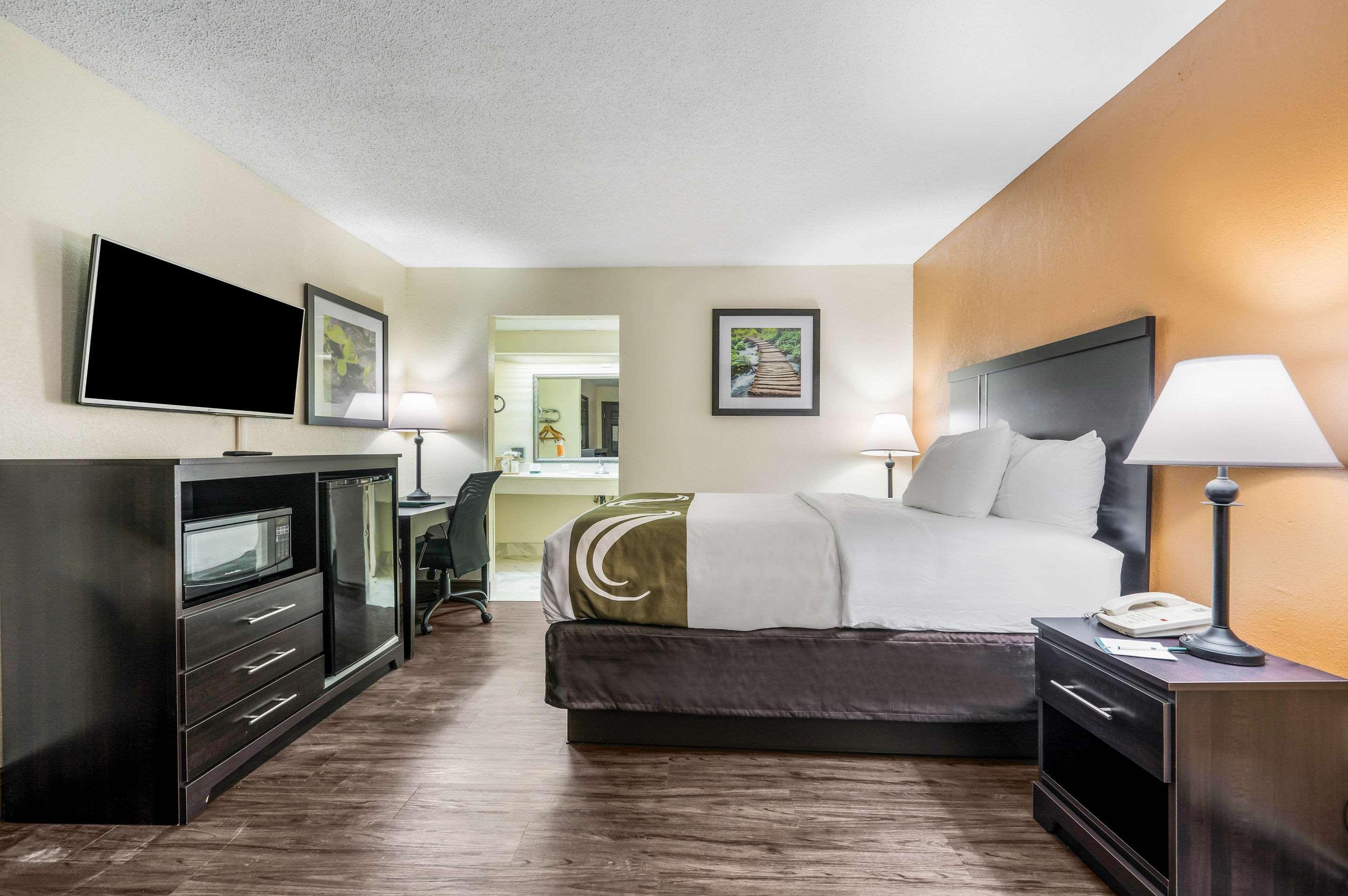 Quality Inn & Suites Corinth West Eksteriør billede