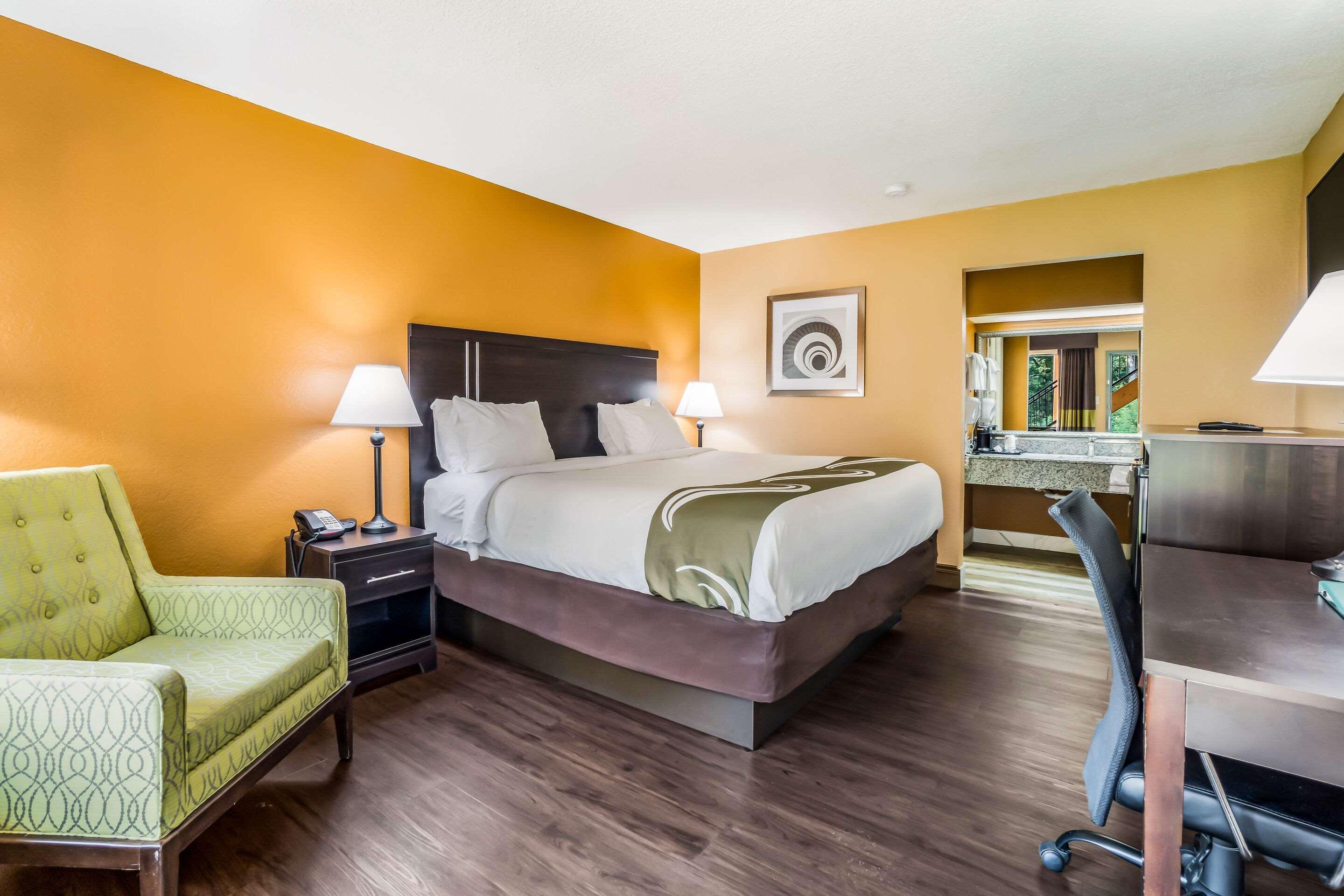 Quality Inn & Suites Corinth West Eksteriør billede
