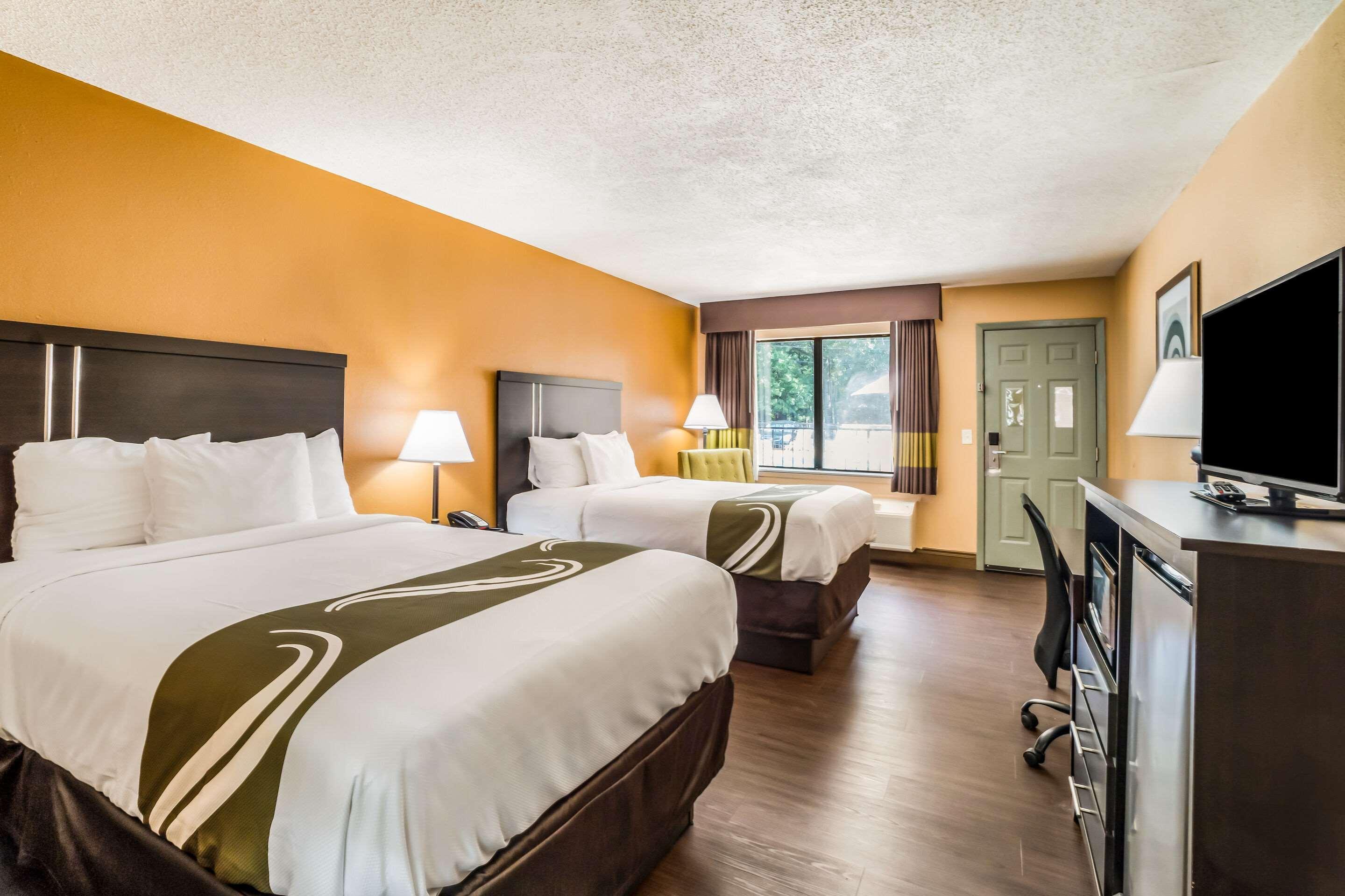 Quality Inn & Suites Corinth West Eksteriør billede