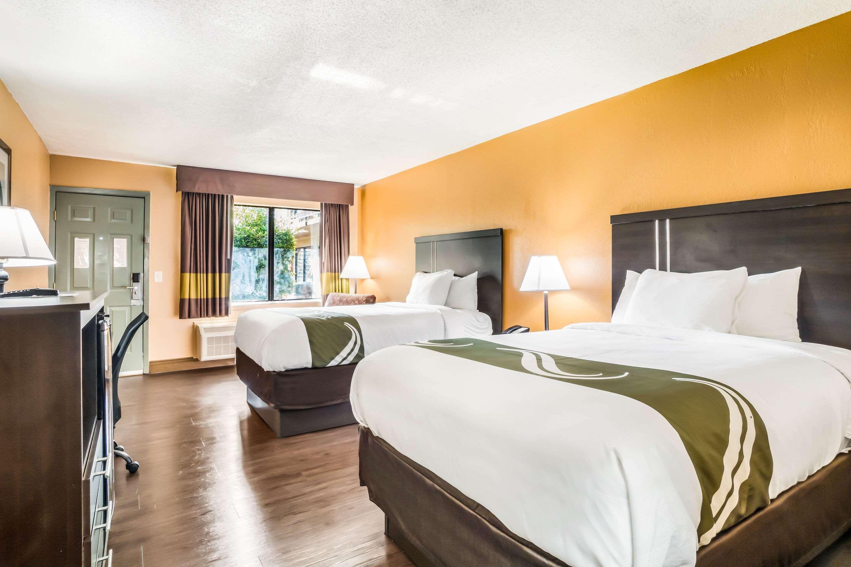 Quality Inn & Suites Corinth West Eksteriør billede