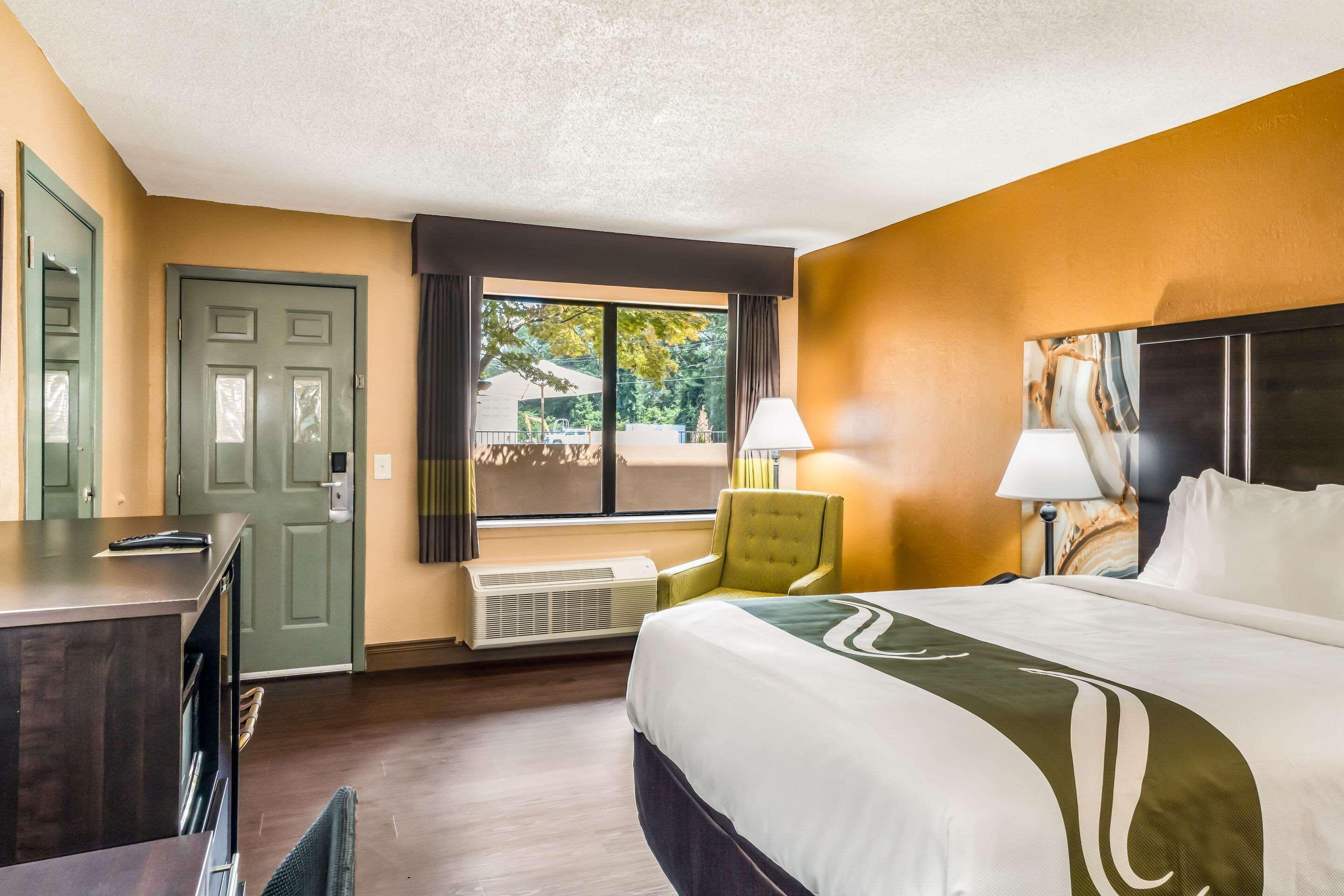 Quality Inn & Suites Corinth West Eksteriør billede