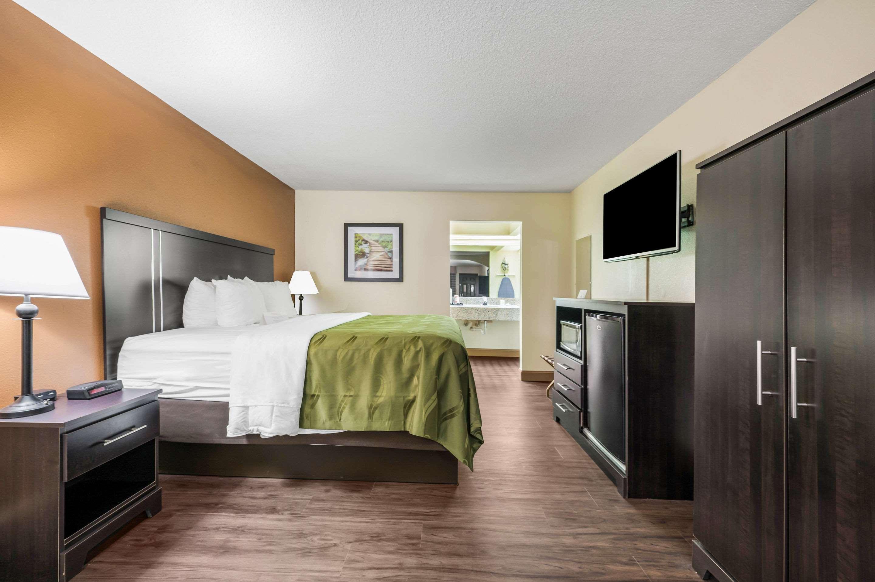 Quality Inn & Suites Corinth West Eksteriør billede