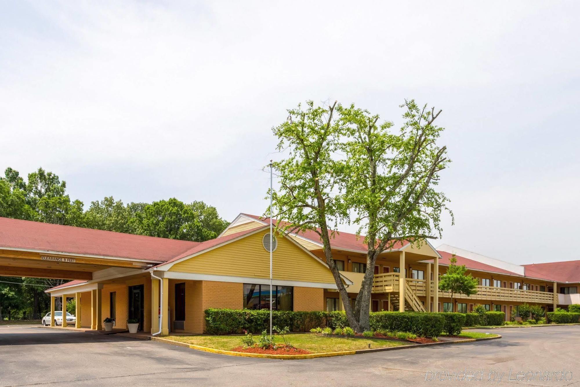 Quality Inn & Suites Corinth West Eksteriør billede